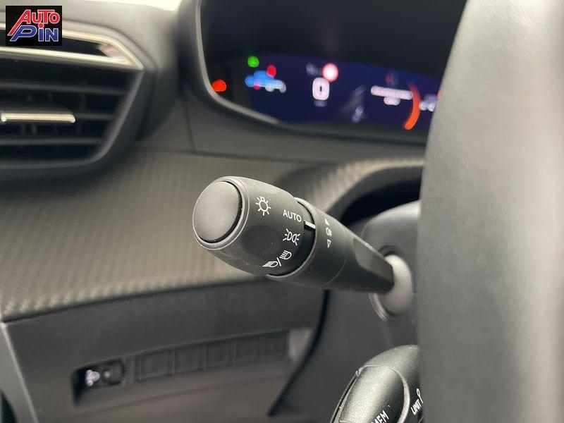 Peugeot 2008 PureTech 100 S&S Allure *PROMO*