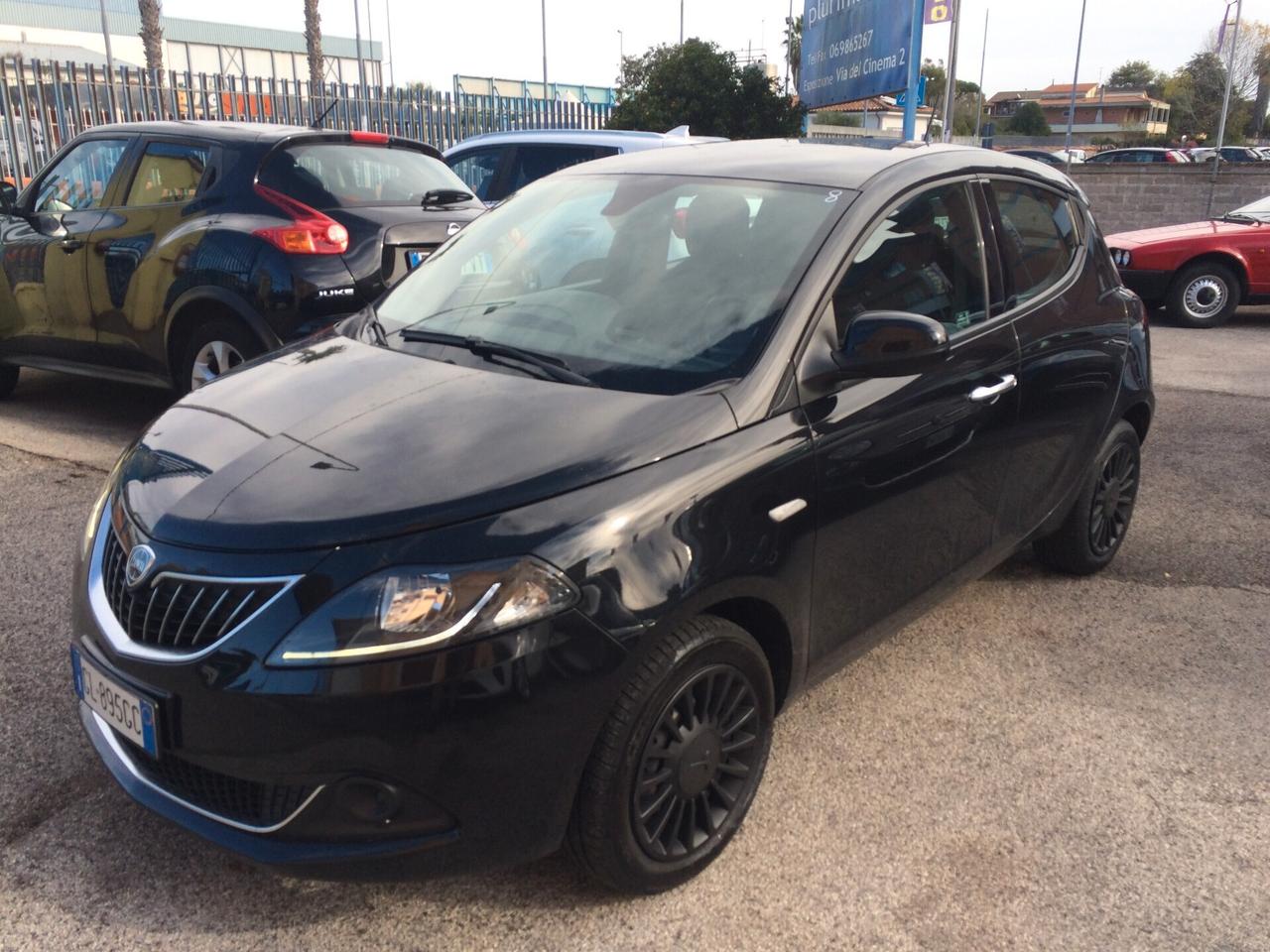2022 Lancia Ypsilon 1.0 FireFly 5 porte S&S Hybrid Ecochic Silver tagliandata +garanzia !!!