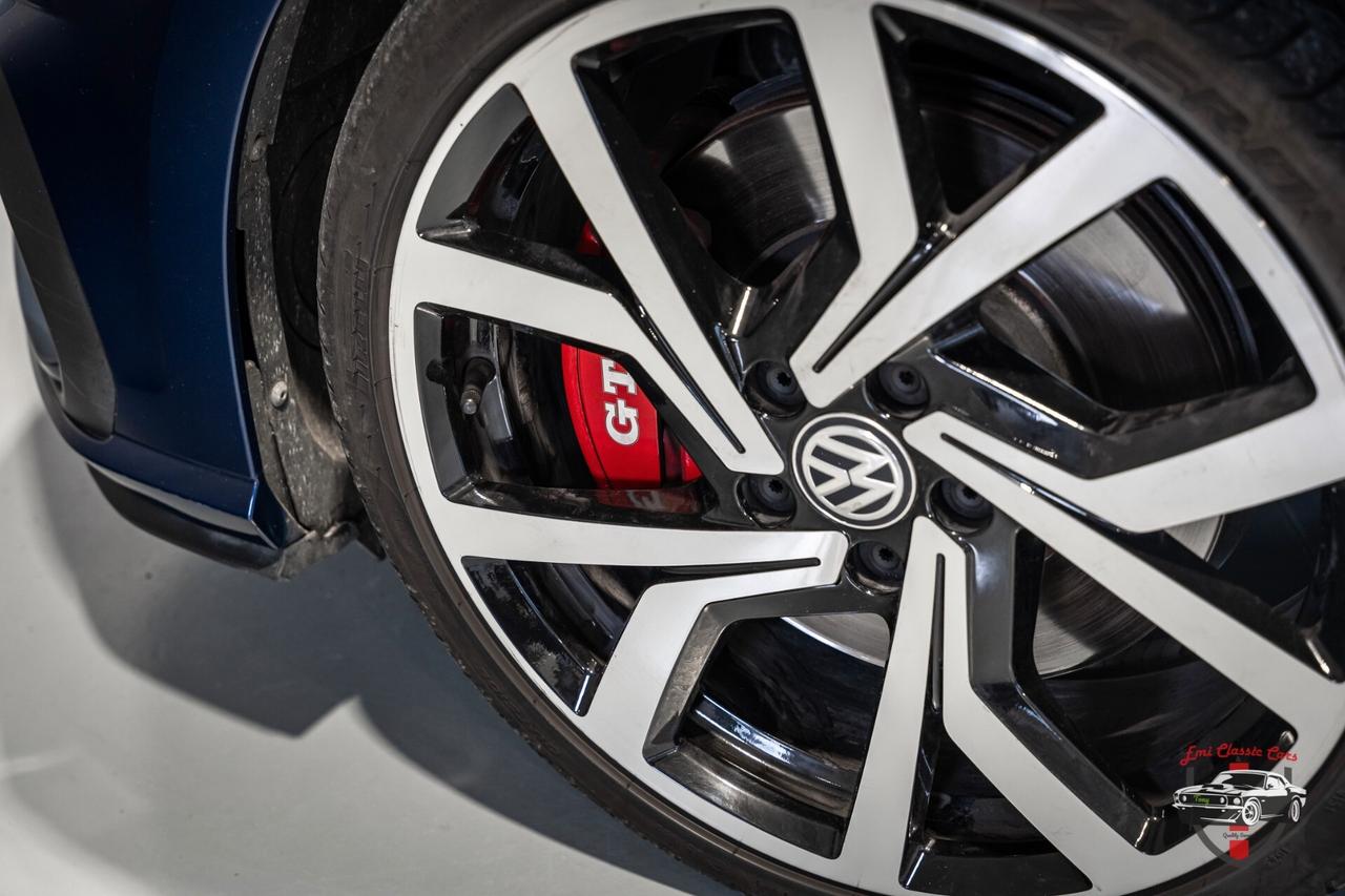 Volkswagen Golf GTI Performance 2.0 245 CV TSI DSG 5p. BMT