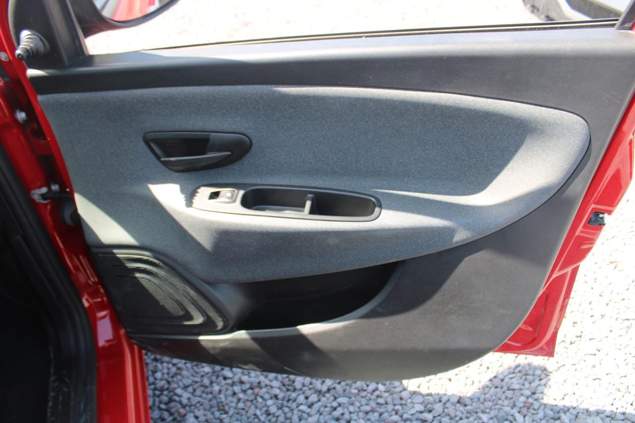 Lancia Ypsilon Tua A SOLI 80€