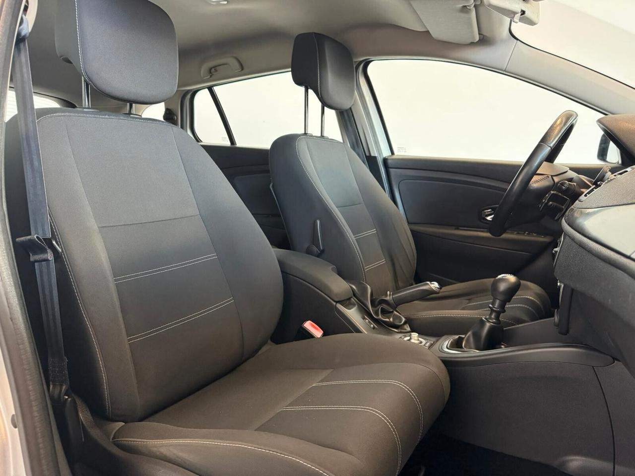 Renault Megane Mégane 1.5 dCi 110CV SporTour Station wagon N1 4 posti