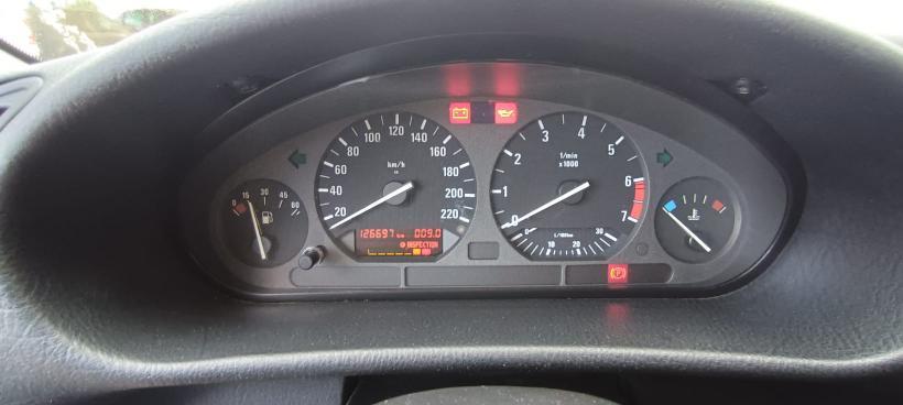 BMW Serie 3 Berlina E36 318i Europa