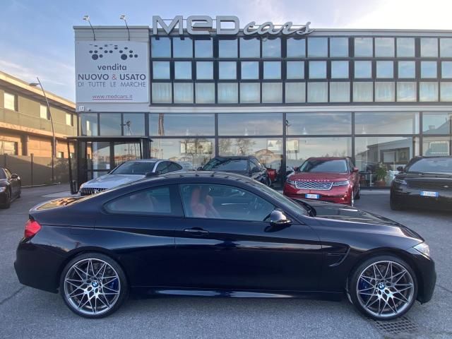 BMW - Serie 4 Coup�� - M4 Coup��