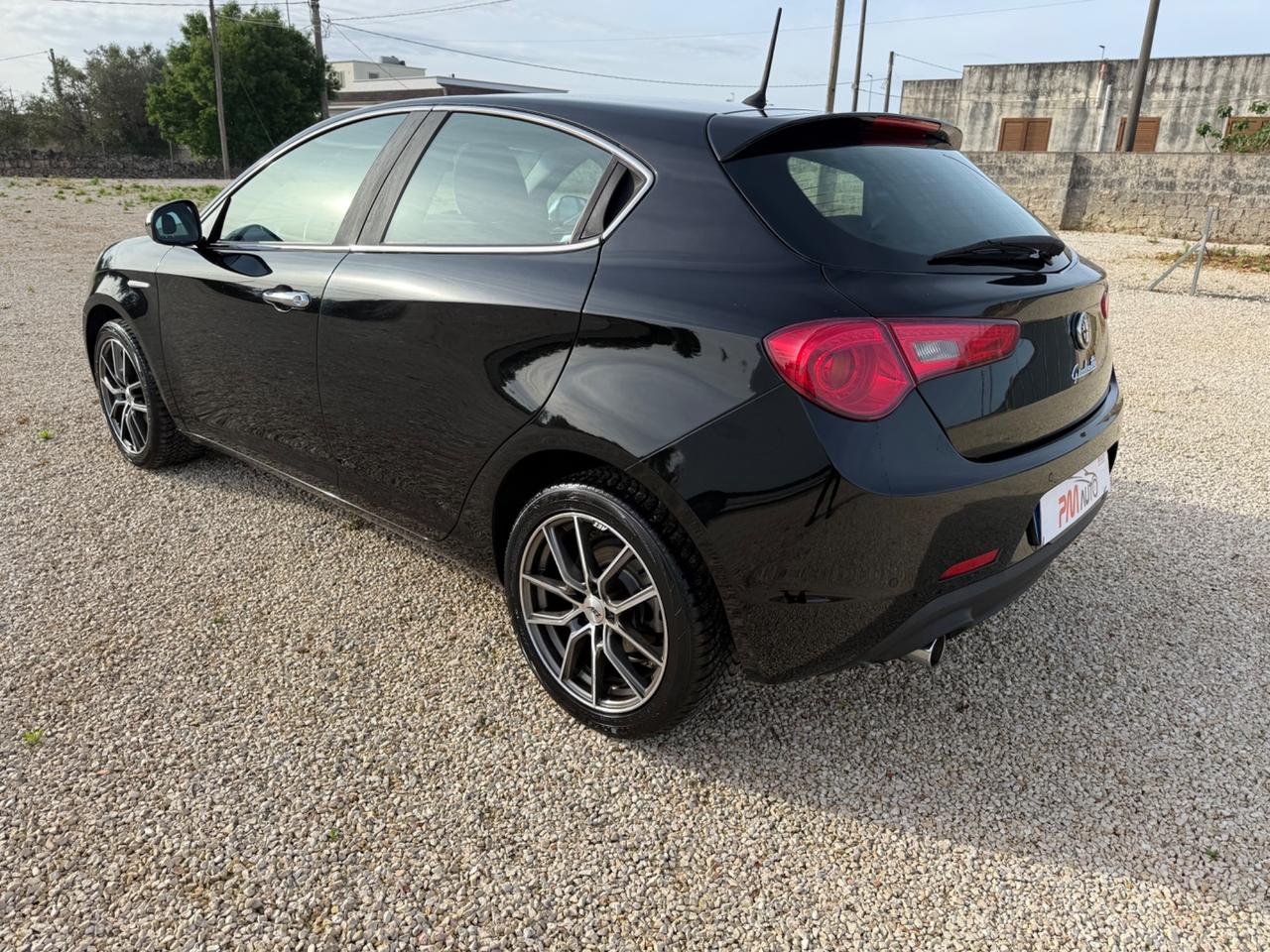 Alfa Romeo Giulietta 1.6 JTDm-2 120 CV Distinctive