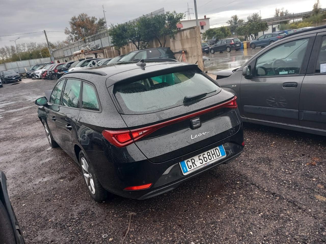 Seat Leon Sportstourer 2.0 TDI 150 CV DSG Business sinistrata