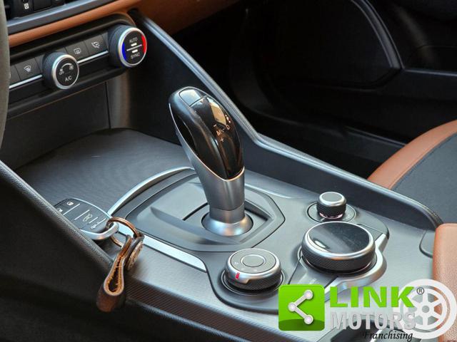 ALFA ROMEO Giulia 2.2 Turbodiesel 180 CV AT8 Business Sport