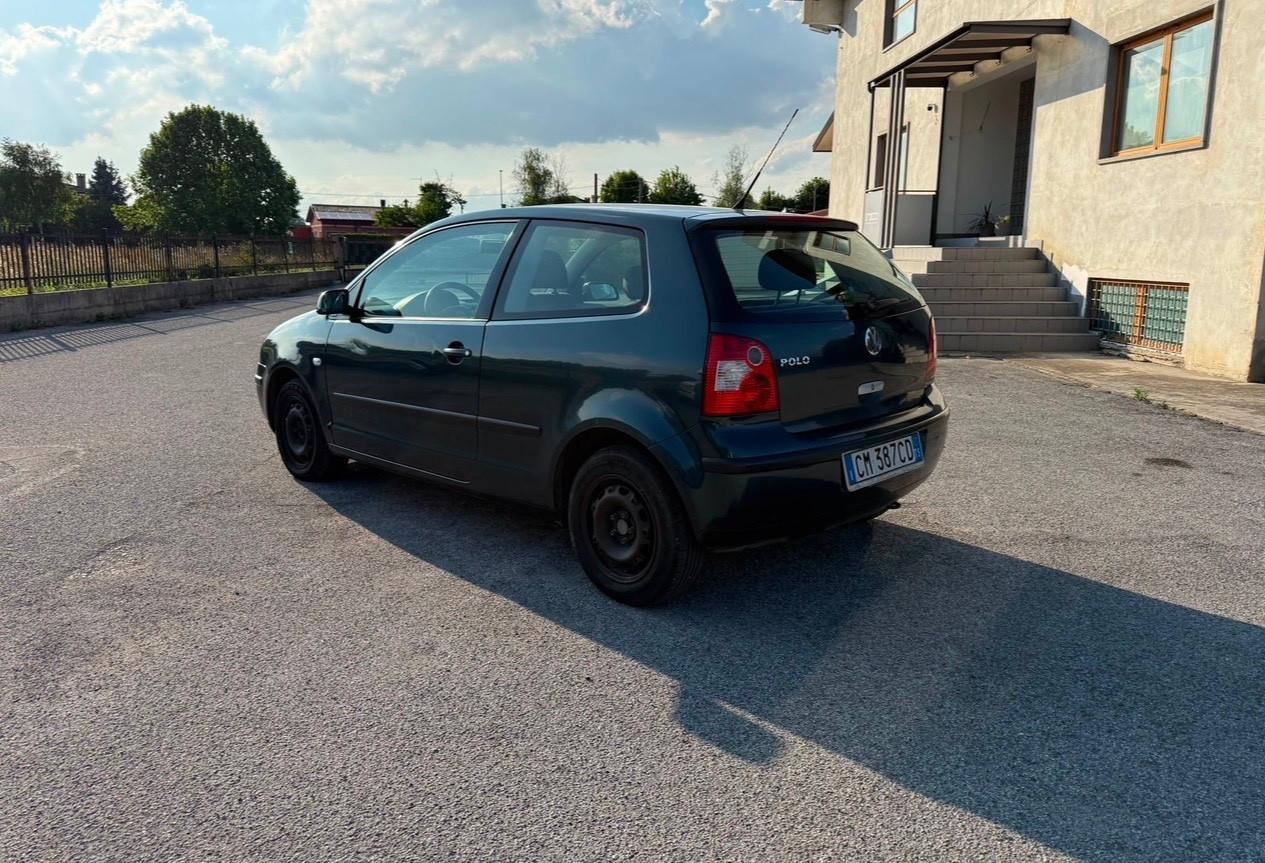 Volkswagen Polo 1.2 benzina anno 2004 neo patentati