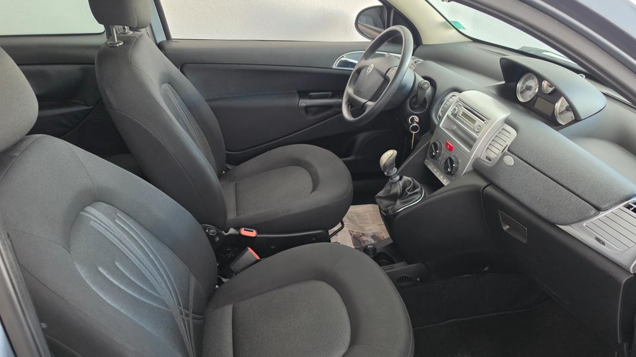 Lancia Ypsilon 1.2 69 B km 58 Mila