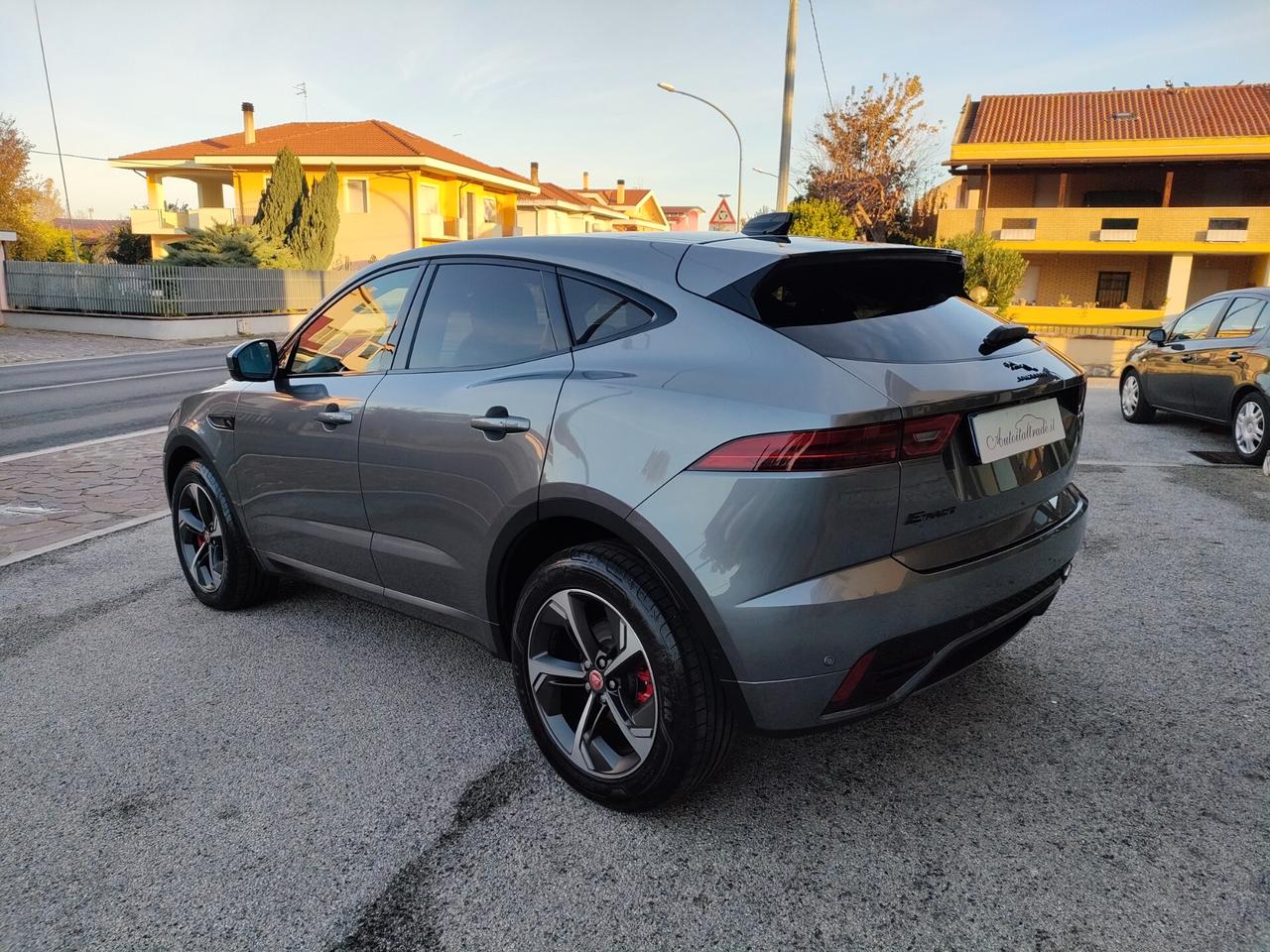 Jaguar E-Pace 2.0D I4 163 CV R-Dynamic SE