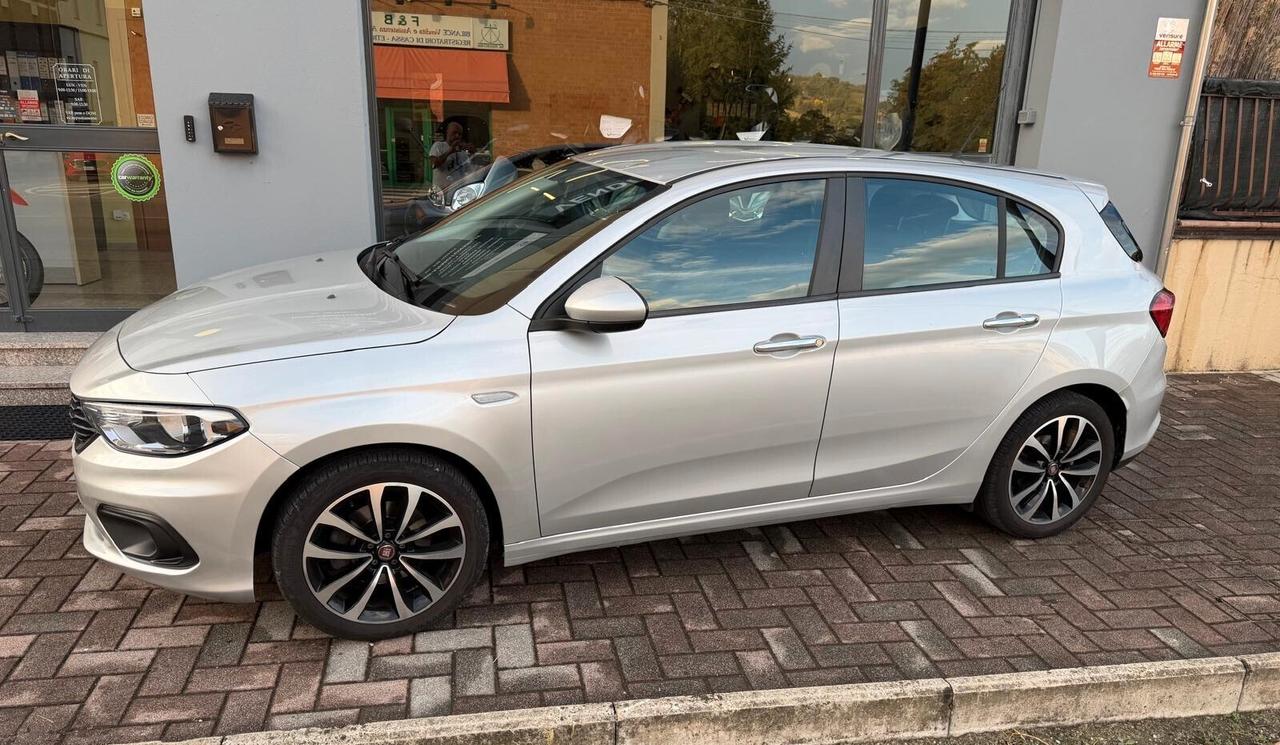 Fiat Tipo 1.4 5P. 95CV Lounge GPL