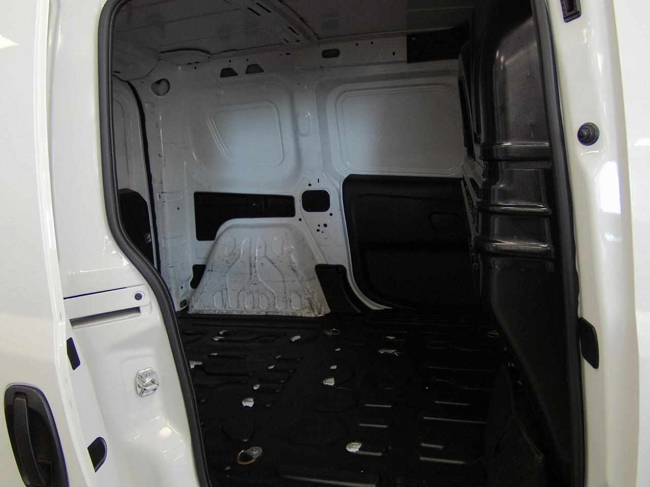 Fiat Doblò 1.6 MJT 105CV S&S 3 posti Cargo Lounge