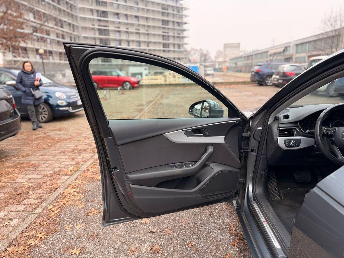 Audi A4 Avant 40 2.0 tdi S line edition 190cv s-tronic