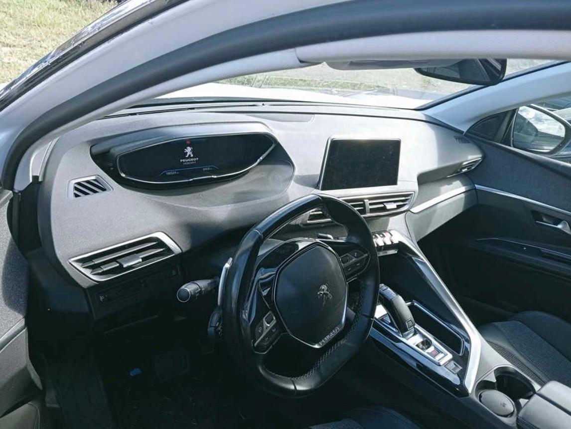 Peugeot 5008 BlueHDi 130 S&S EAT8 Active Business