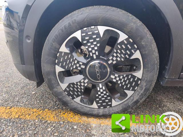 FIAT 600 Hybrid 100 CV DCT MHEV La Prima