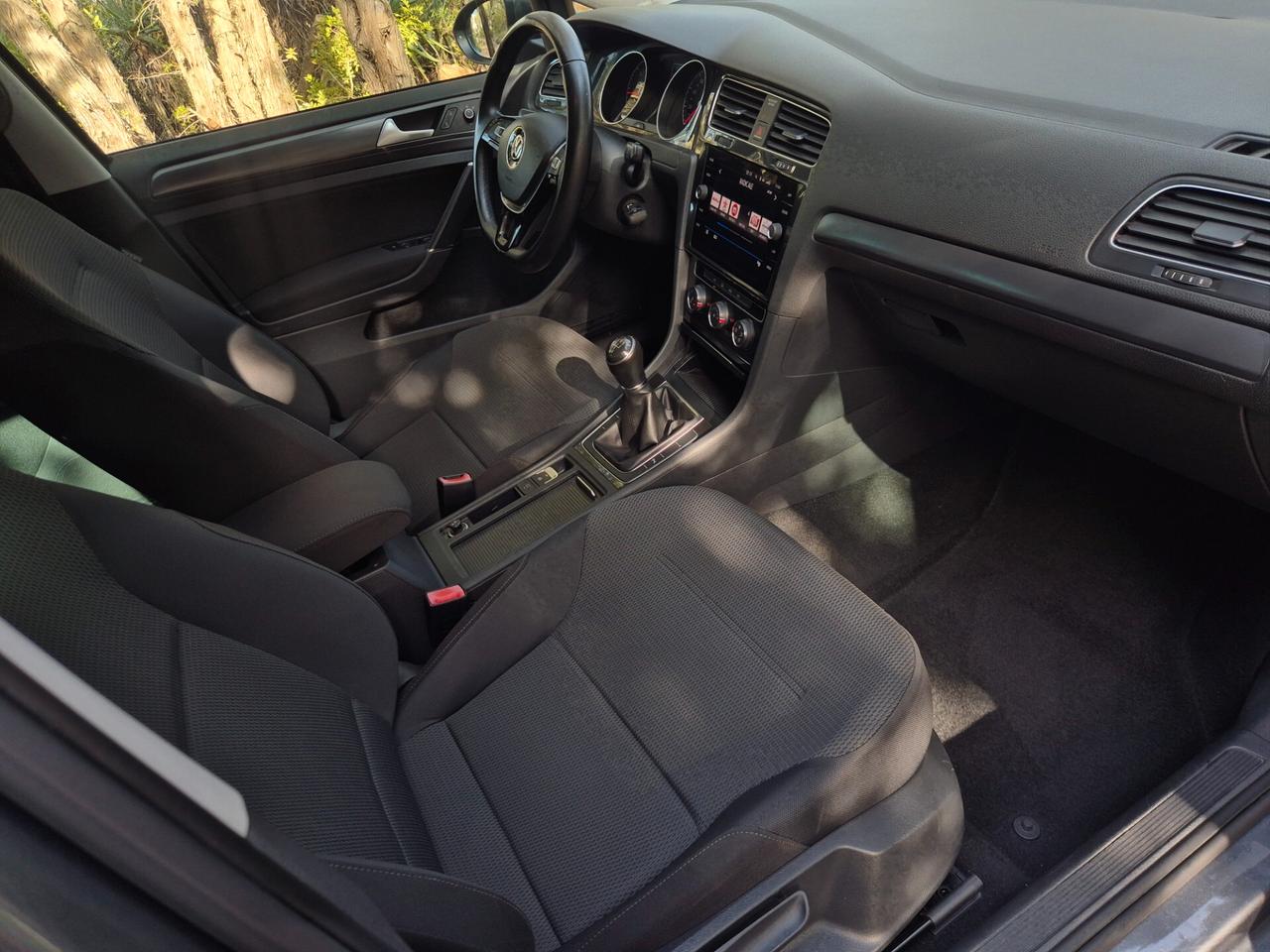 Volkswagen Golf 1.6 TDI 115 CV 5p. Business BlueMotion Technology