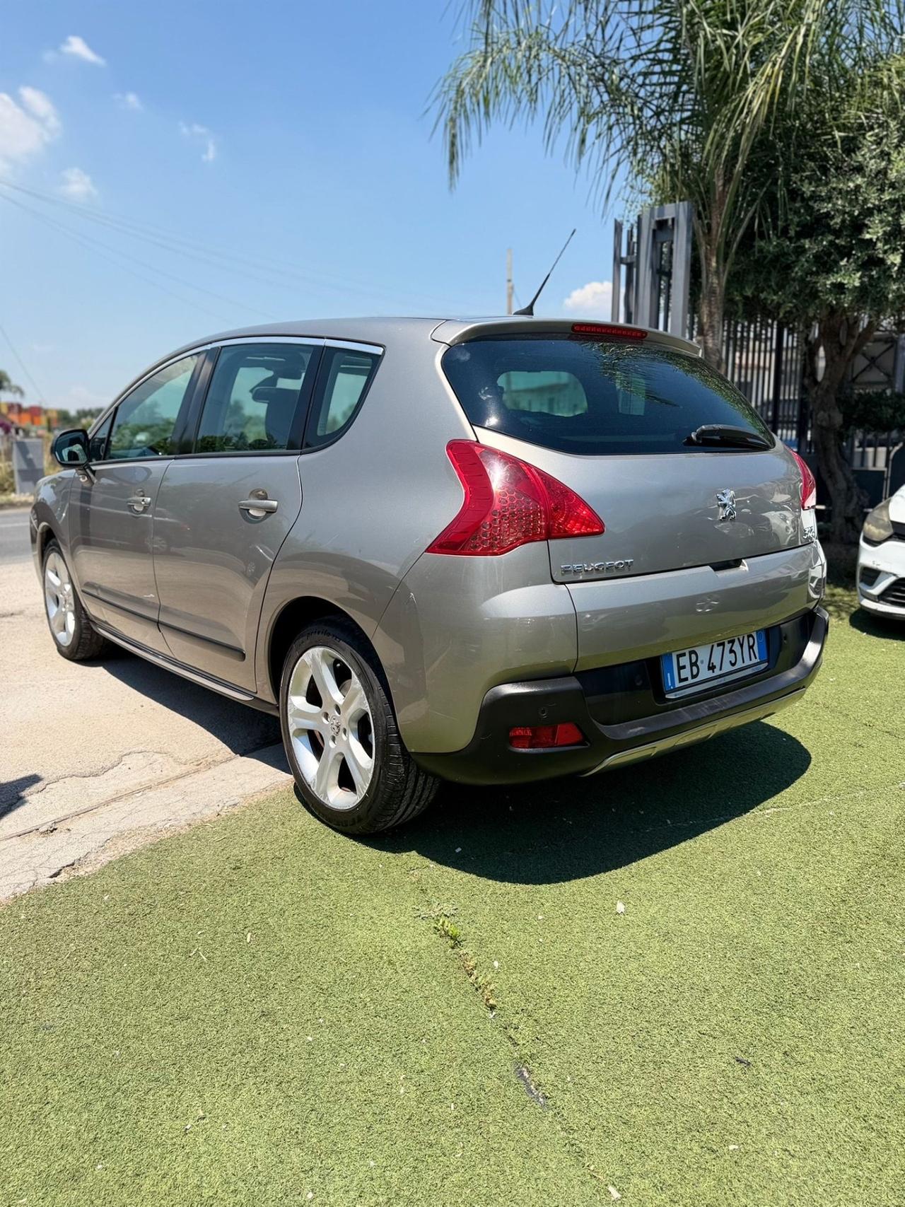 Peugeot 3008 1.6 e-HDi 112CV cambio robotizzato S.&S. Premium