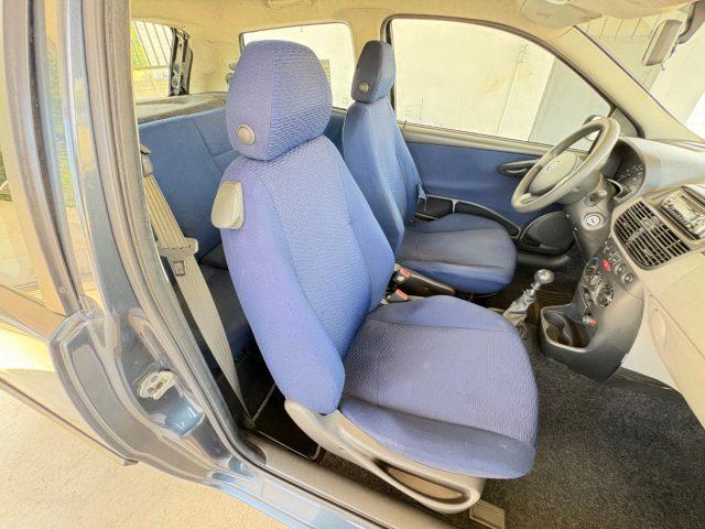 FIAT Punto 1.2i cat 3 porte EL POCHI CHILOMETRI OK NEOPATENTA