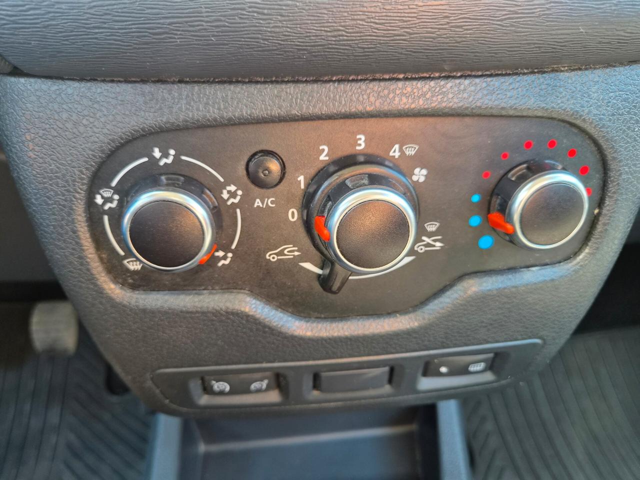Dacia Lodgy 1.5 Blue dCi 8V 95CV 7 posti Essential