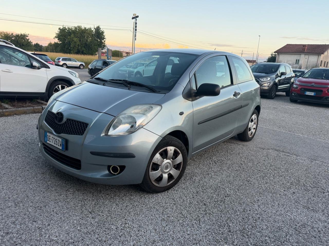 Toyota Yaris 1.0 3 porte