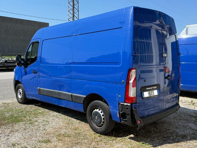 RENAULT Master T33 2.3 dCi 135 CV PASSO MEDIO