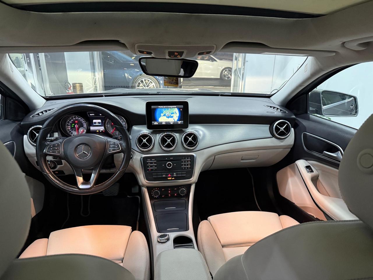 Mercedes-benz GLA 200 d Sport-2015