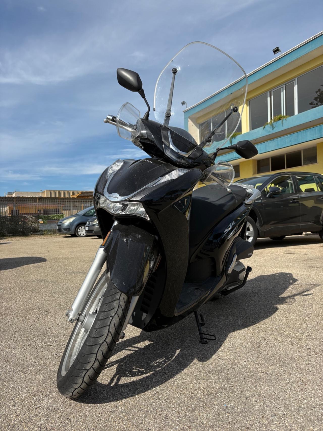 Honda SH 350