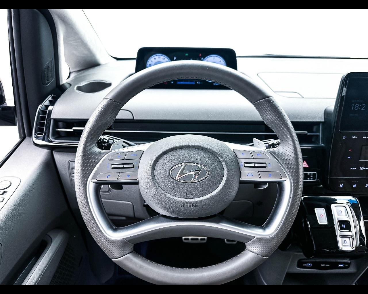 HYUNDAI Staria - Staria 2.2 AT 2WD 7 posti Luxury