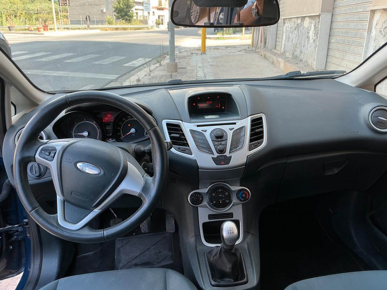 Ford Fiesta Ikon 1.4 TDCi 70CV 5 porte