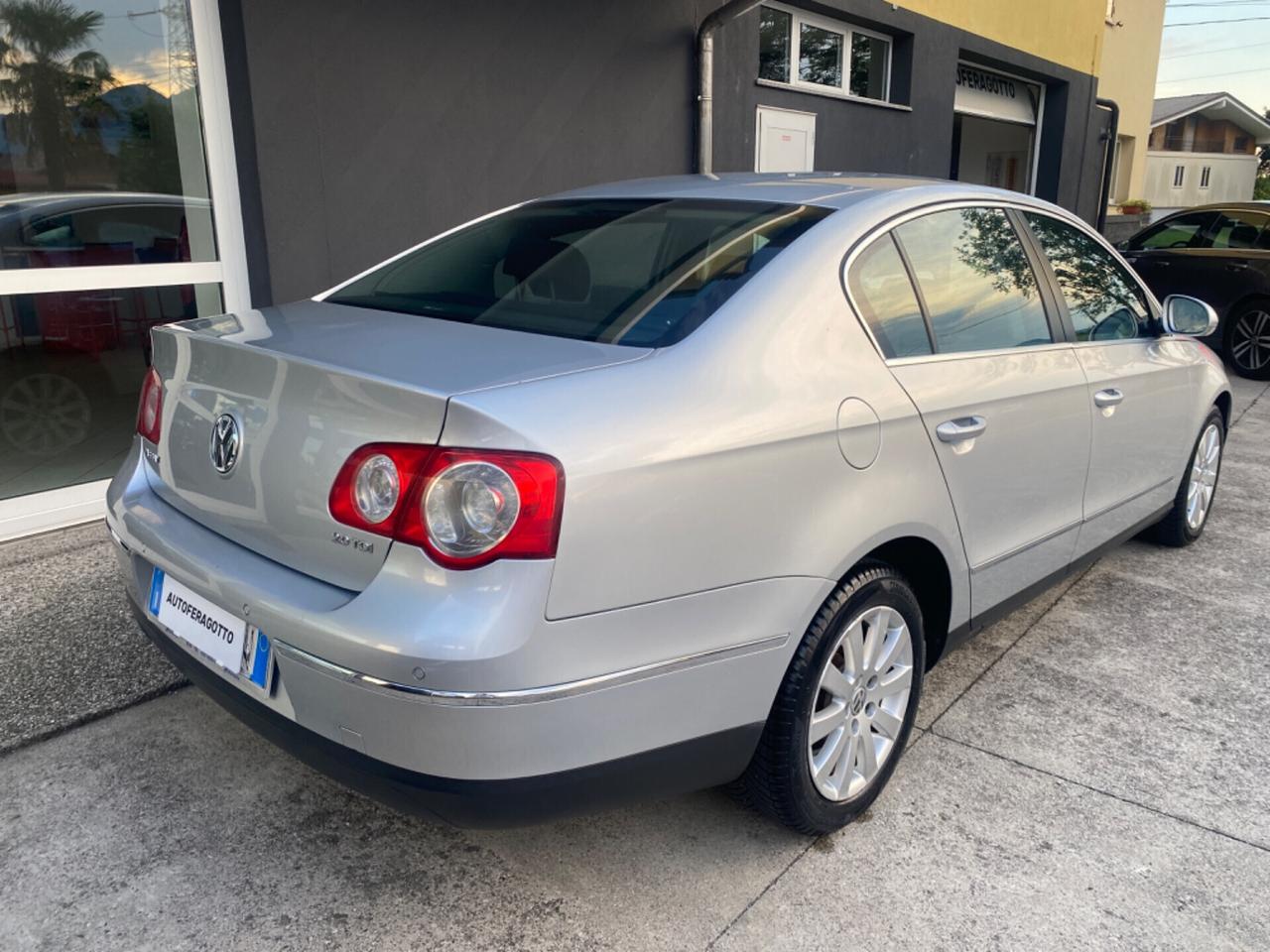 Volkswagen Passat 2.0 TDI Berlina " LEGGI