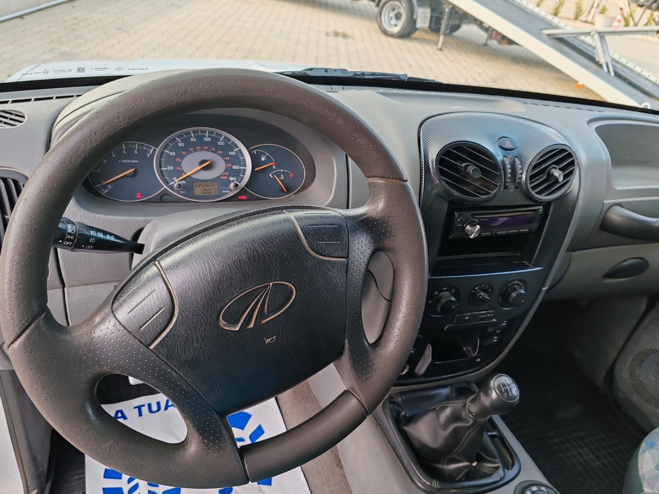 Mahindra Bolero Pk RIBALTABILE TRILAT