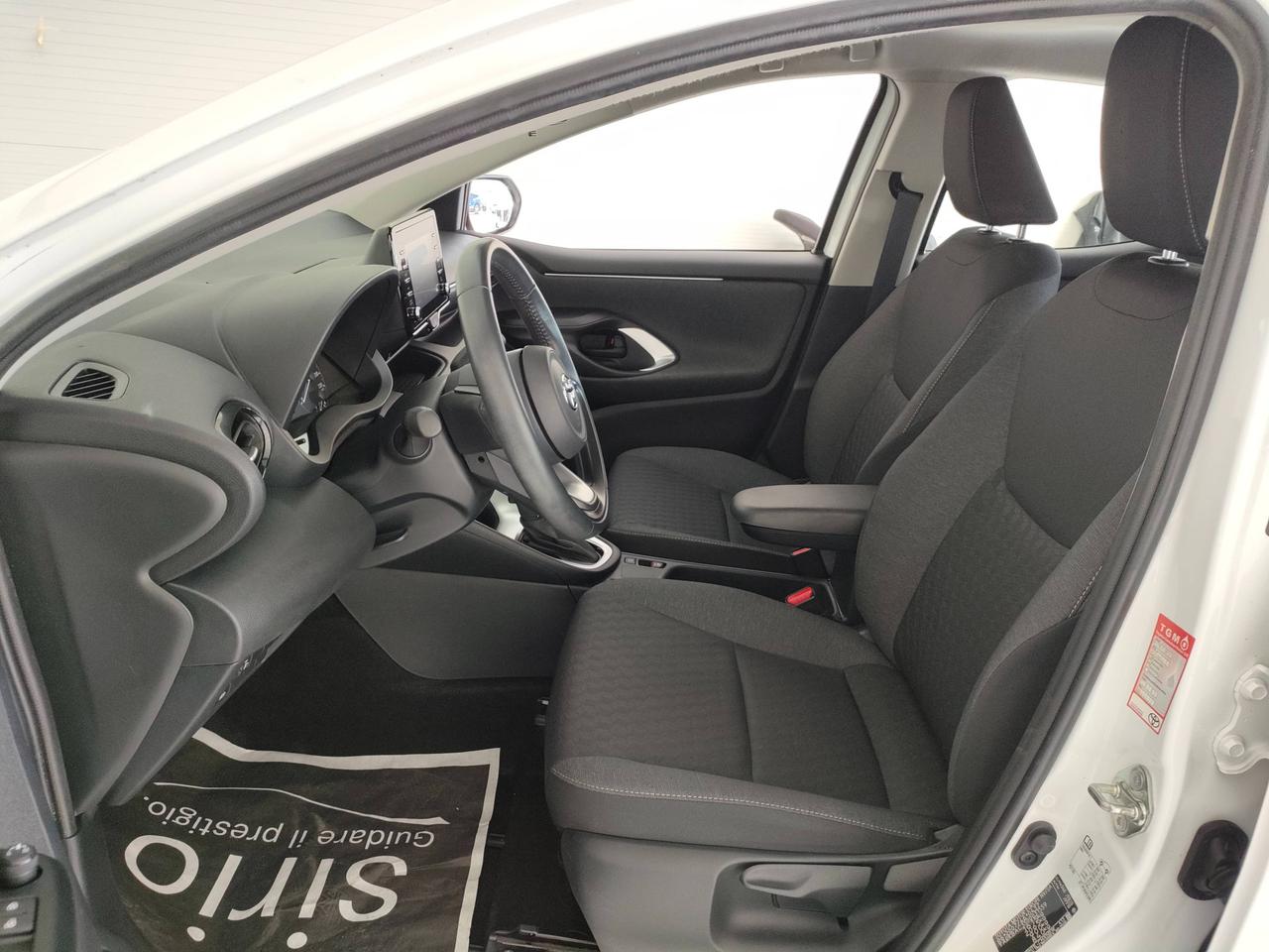TOYOTA Yaris IV 2020 - Yaris 1.5h Active