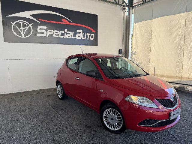 LANCIA Ypsilon 1.2 69 CV 5 porte Platinum