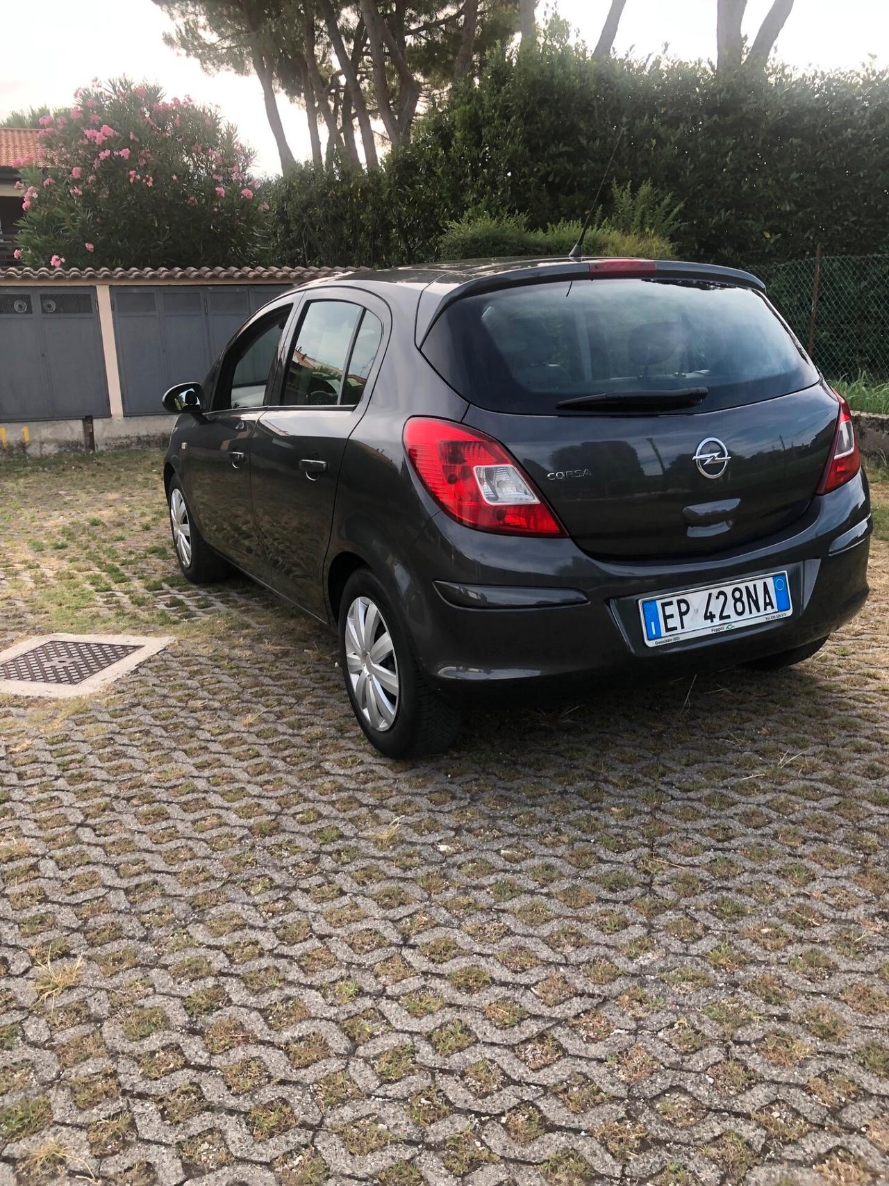 Opel Corsa 1.2 5 porte Edition