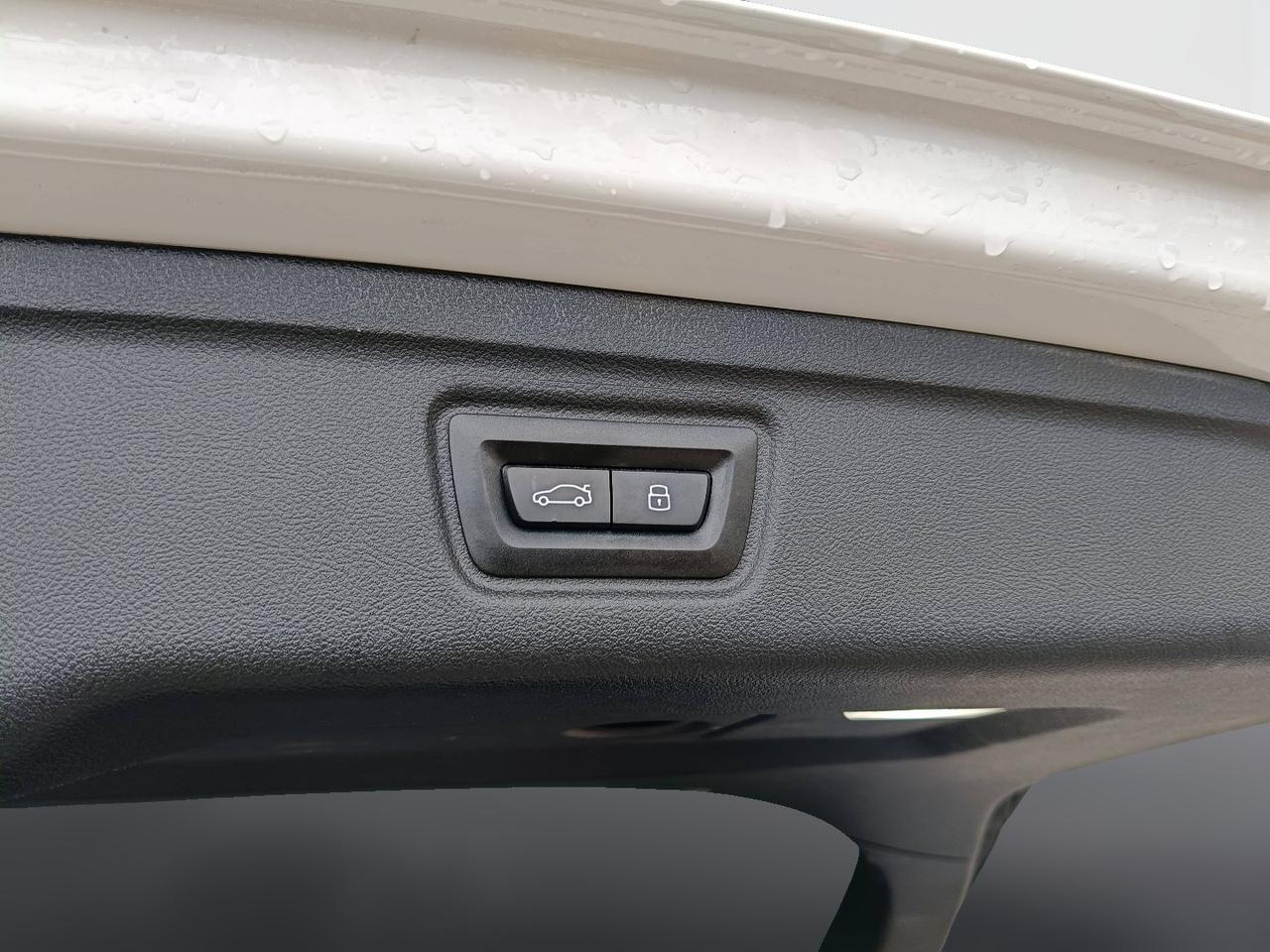 BMW Serie 3 G21 2022 Touring - 320d Touring mhev 48V xdrive MSport Pro auto