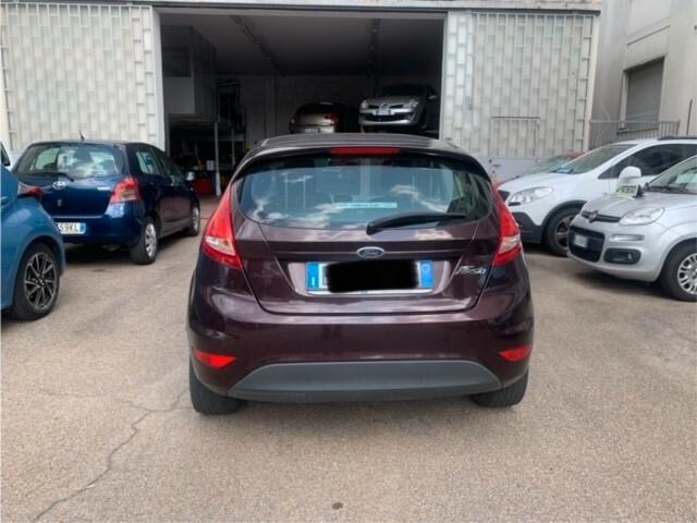 Ford Fiesta 1.2 16v Titanium NEOPATENTATI