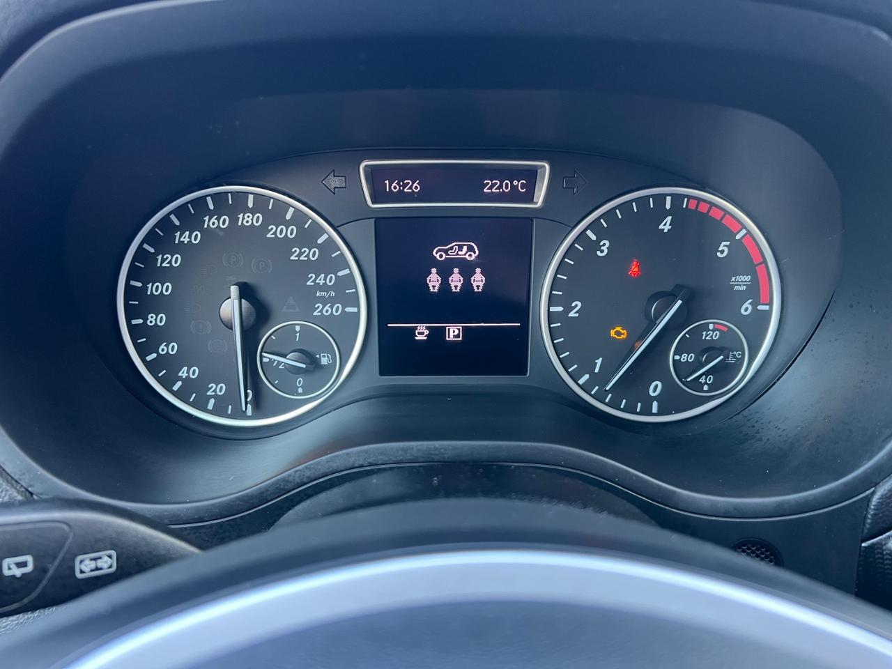 Mercedes-benz B 180 CDI BlueEFFICIENCY Executive