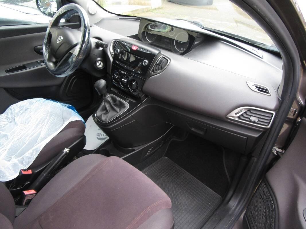 Lancia Ypsilon 1.3 mjt Silver s&s 95cv