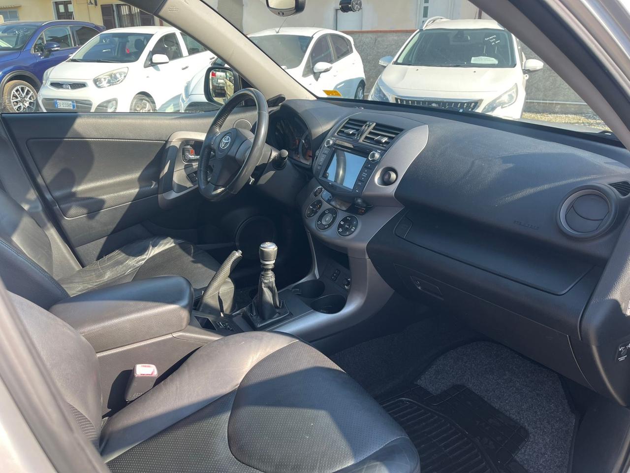 Toyota RAV 4 RAV4 2.2 D-4D 177 CV Luxury