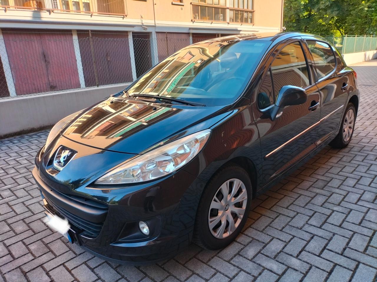 Peugeot 207 GPL OK NEOPATENTATI