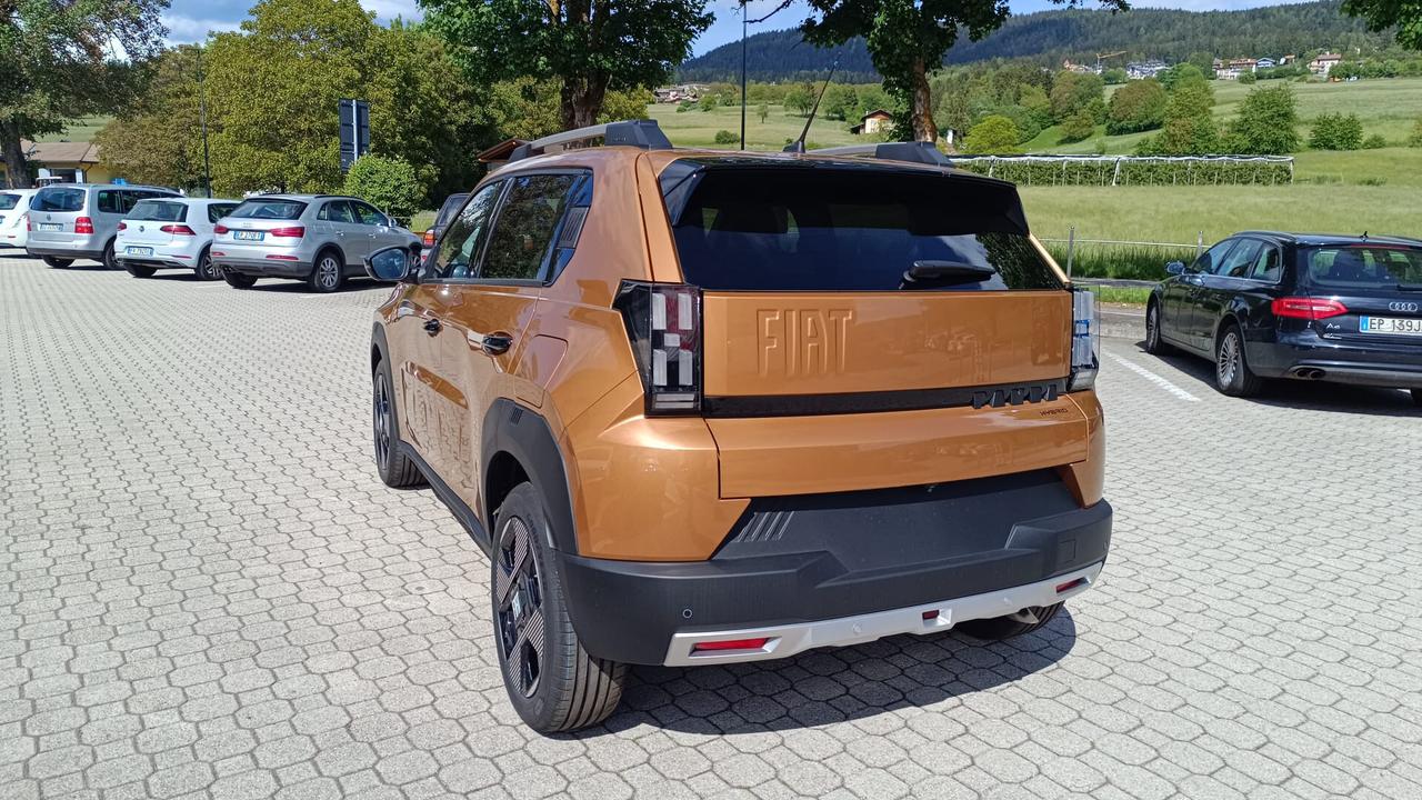 FIAT GRANDE PANDA IBRIDA LA PRIMA
