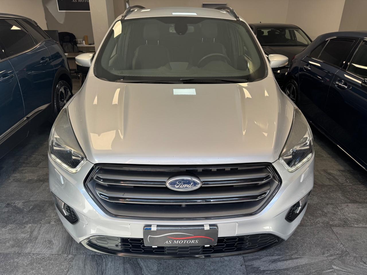 Ford Kuga 1.5 TDCI 120 CV 2WD ST-Line