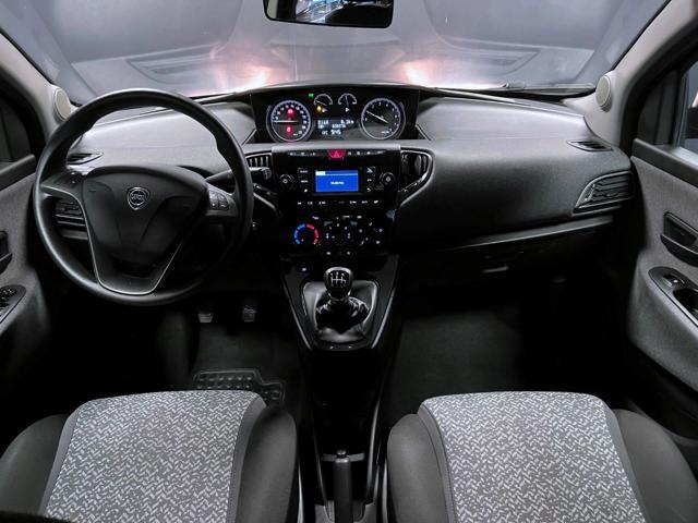 LANCIA Ypsilon 1.0 FireFly 5 porte S&S Hybrid Ecochic Silver