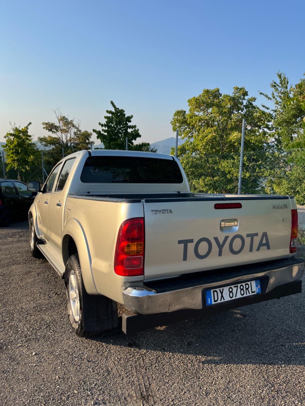 Toyota Hilux 3.0 D-4D 4WD 4p. Doub. CAB
