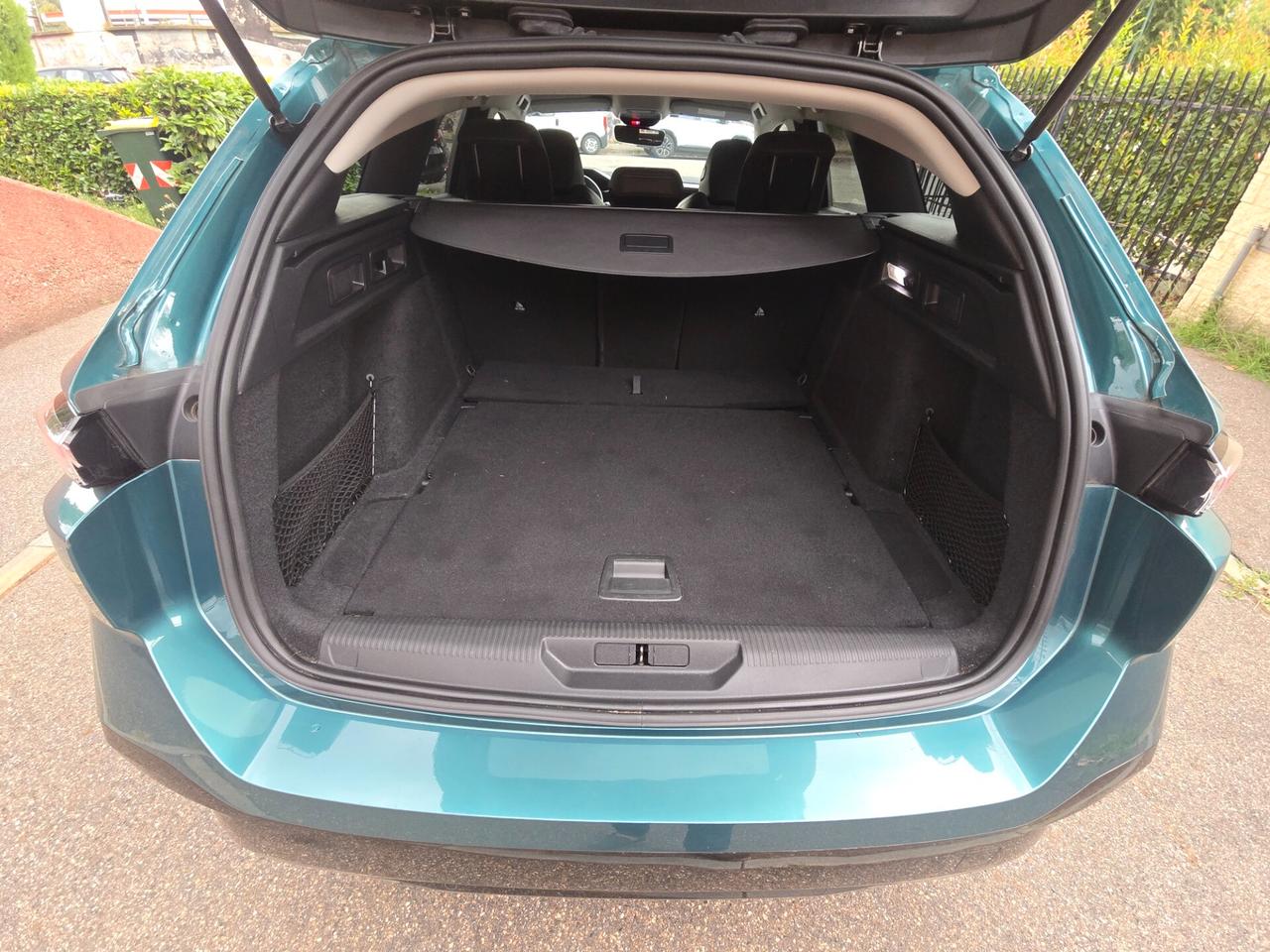 Peugeot 308 Allure Pack 1.5 BlueHdi 131cv (My'24 modello nuovo)