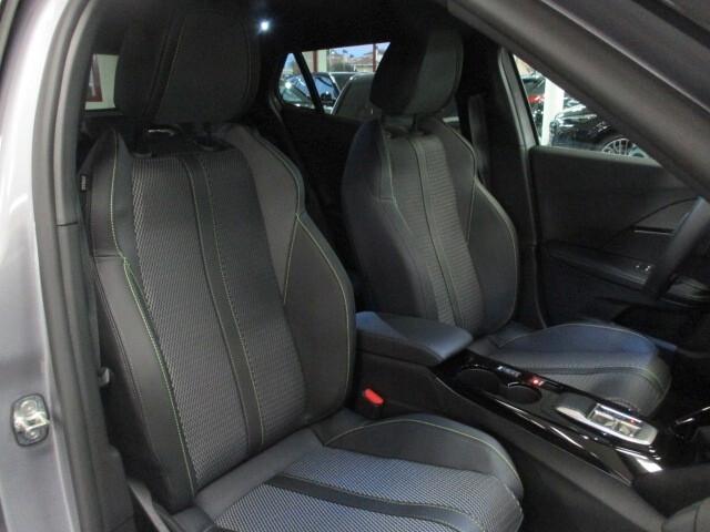 Peugeot 2008 Hybrid 145 e-DCS6 GT