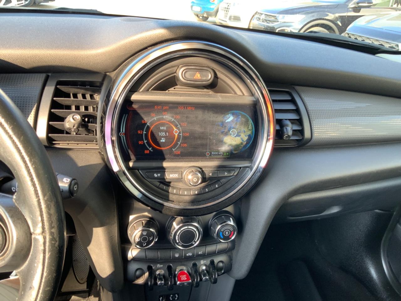Mini Mini 1.5 Cooper D Business