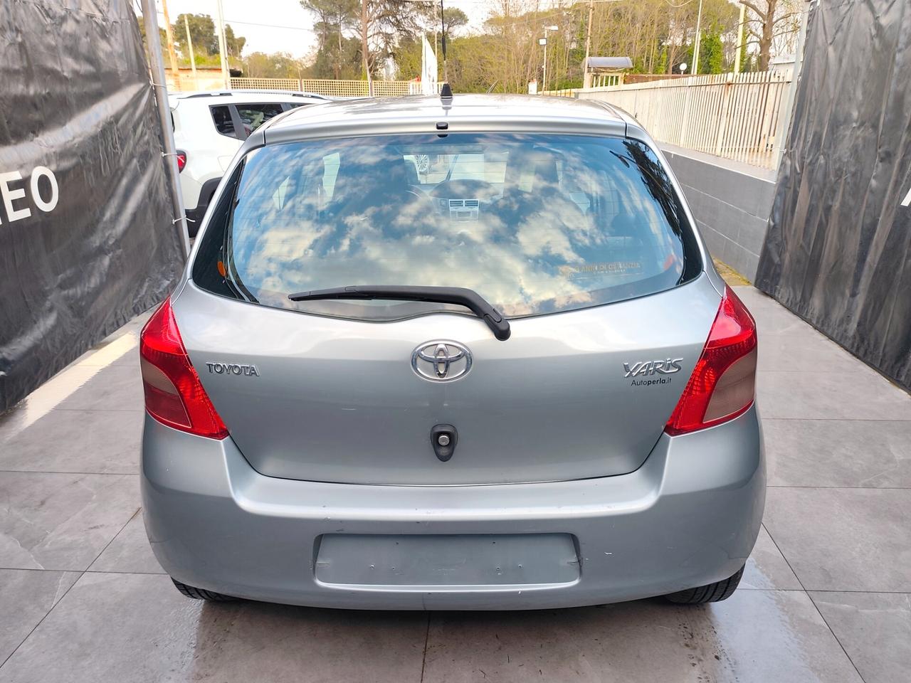 Toyota Yaris 1.4 D-4D 5 porte Sol