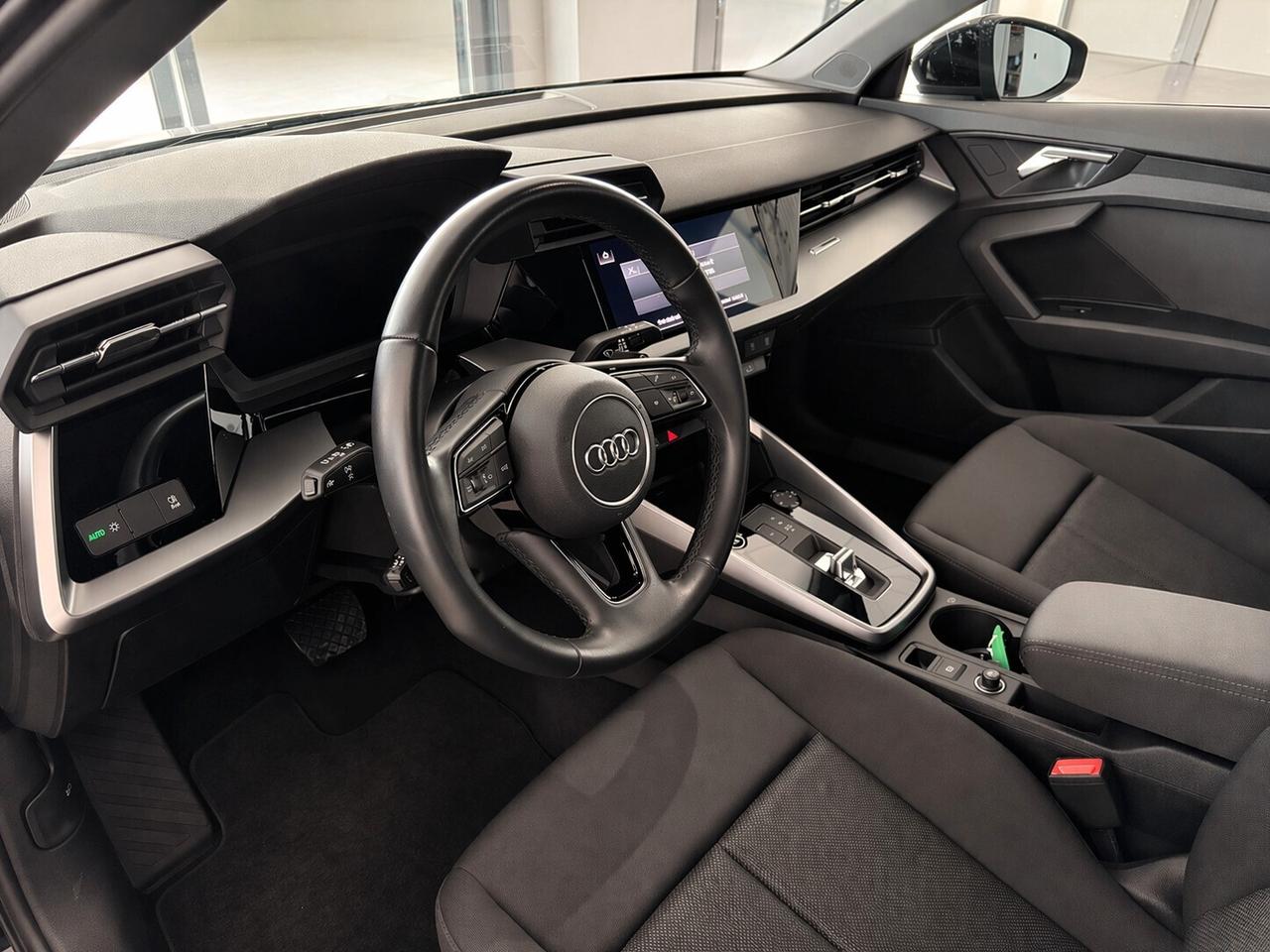 Audi A3 SPB 30 TDI S-Tronic Business NAVI LED Virtual Cockpit 2022