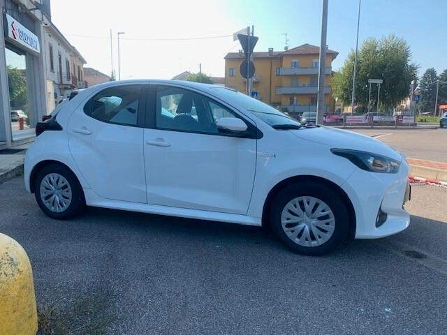Yaris Hybrid 1.5 Active Automatica NEOPATENTATI