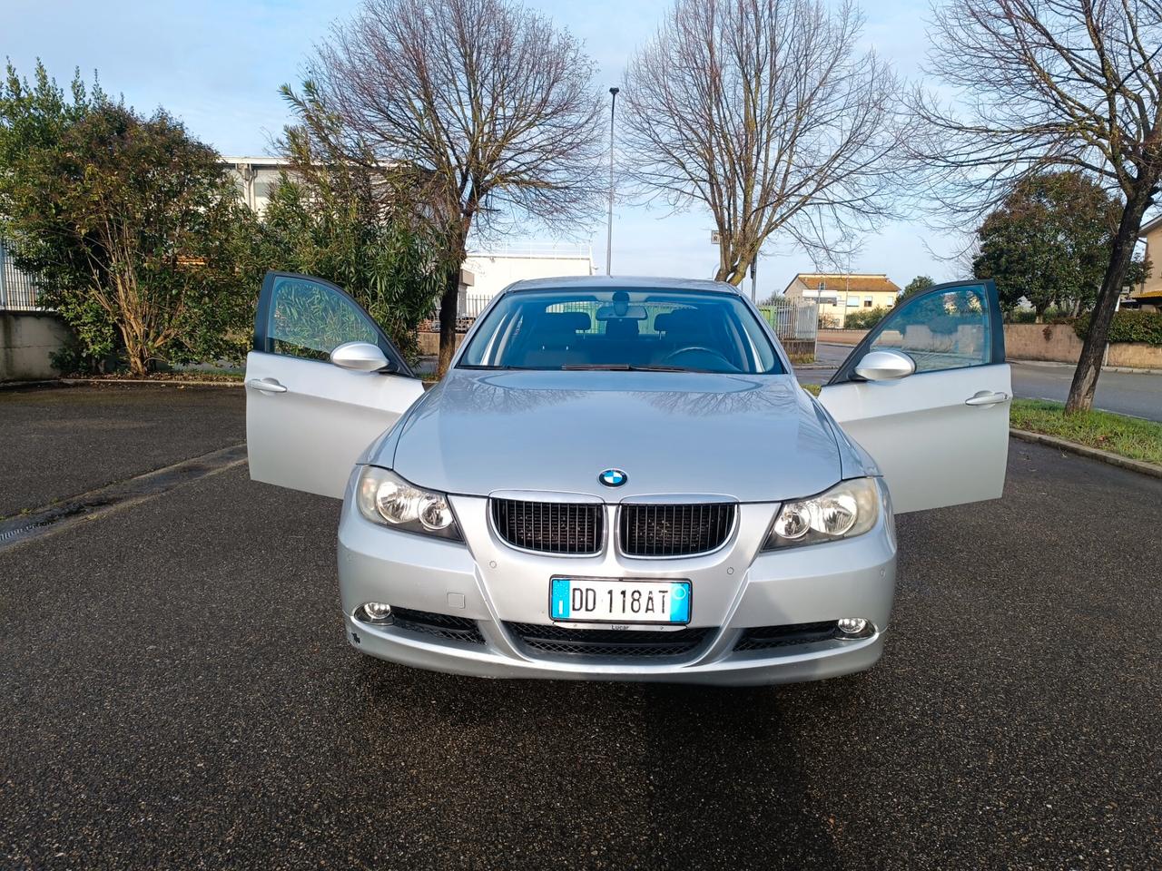 Bmw 320 TDI AUTOMATICO SOLAMENTE 159.000 KM